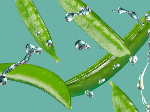 Fresh peas in water.
