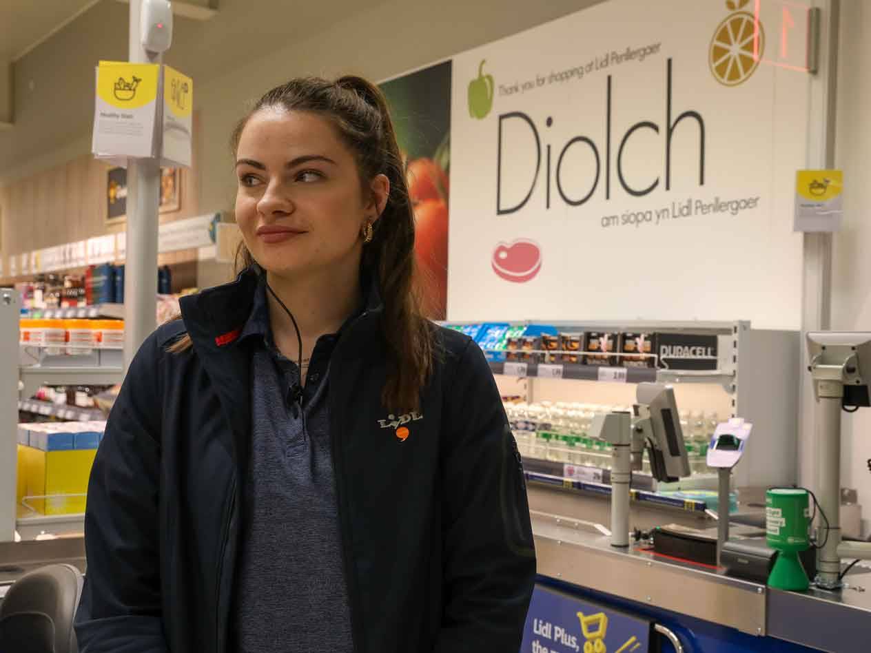 Lidl cashier at the checkout.